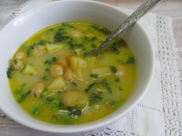 Фасолевый суп с грибами и горошком