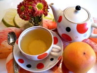 Чай с шиповником и апельсиновой цедрой