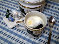 Кофе с корицей перцем и мороженым